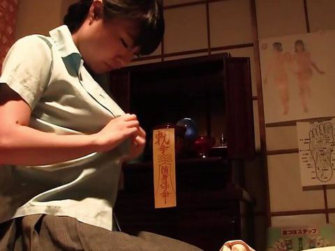 Japanese Nudes presents: A bottle filled with obscenity:  skilled lewd masseuse - part.1