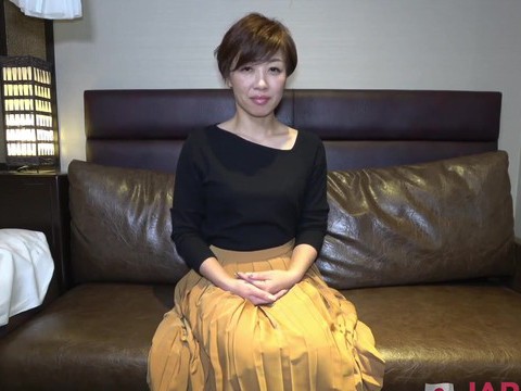 Japanese Nudes presents: Short hair japanese milf gets creampied during interview